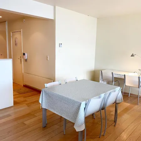 Apartment In Nieuwpoort With Sea View Lägenhet *