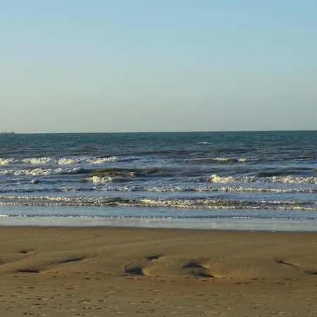 Apartment In Nieuwpoort With Sea View
